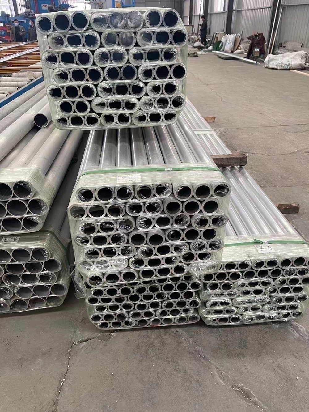 6082 alloy Seamless tubes.jpg